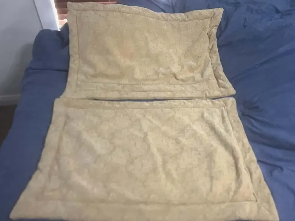 Set of 2 Beige Damask Jacquard Pillow Shams with Flanged Edges xl